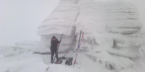 Když je nutno přimáznout - Dívčí kameny