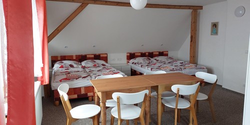 Ložnice_4 v apartmánu v patře