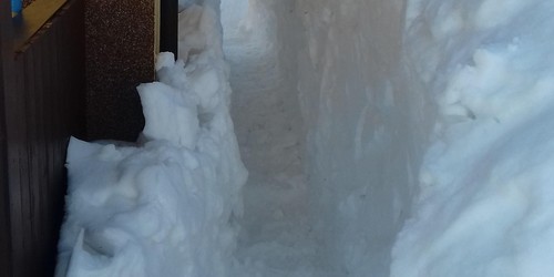 Domek v zimě - když je bohatá zima